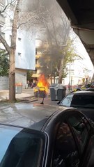 Contenedor incendiado en Sant Adrià