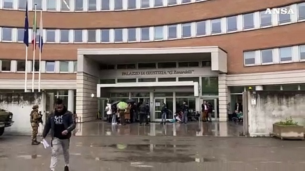 ++++DOPPIO+++ Strage Erba, al via l'udienza per la revisione in Corte d'Appello a Brescia