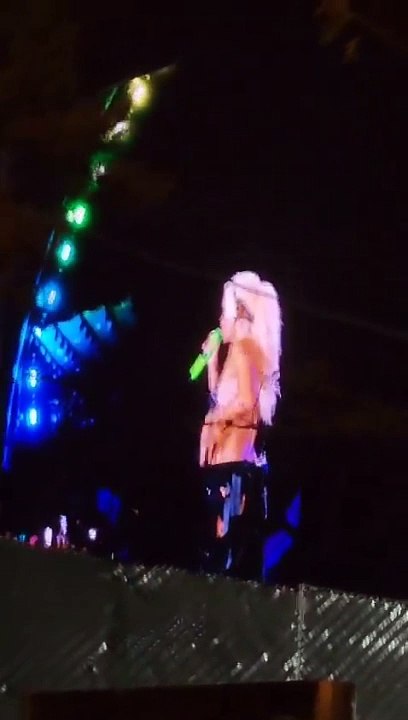 Karol G anuncia que llegará al altar con Feid
