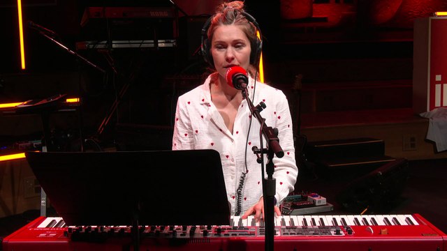 Chanson pour que les enfants dorment putain de sa race - La chanson de GieDré