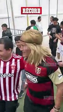 ¡LLEGÓ ‘EL MATADOR’! Luis ‘Matador Hernández está listo para debutar con Peluche Caligari en la Kings League Américas, de esta manera el equipo le rindió homenaje al histórico jugador mexicano. @helianhdz