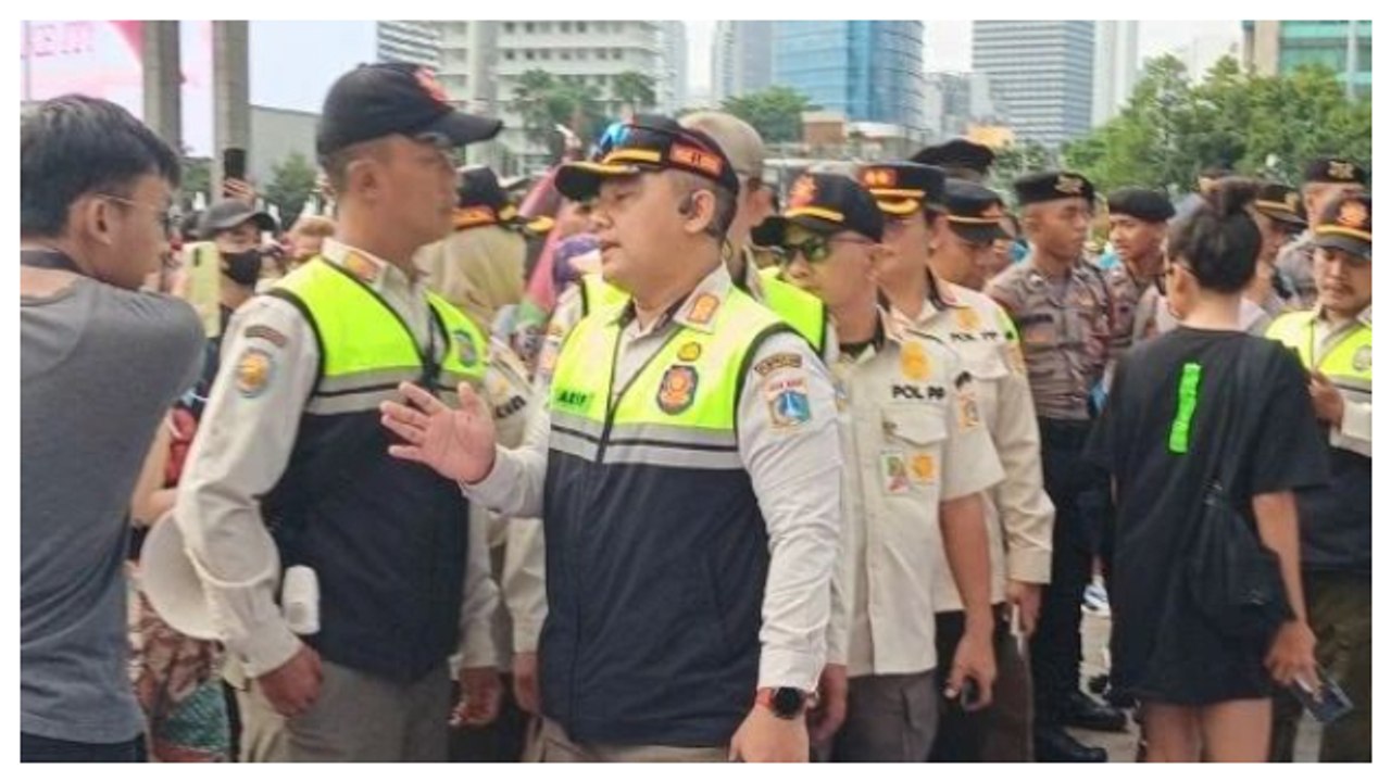 Viral ! Aksi Solidaritas Untuk Palestina Dibubarkan Petugas SATPOL PP Dan Dishub