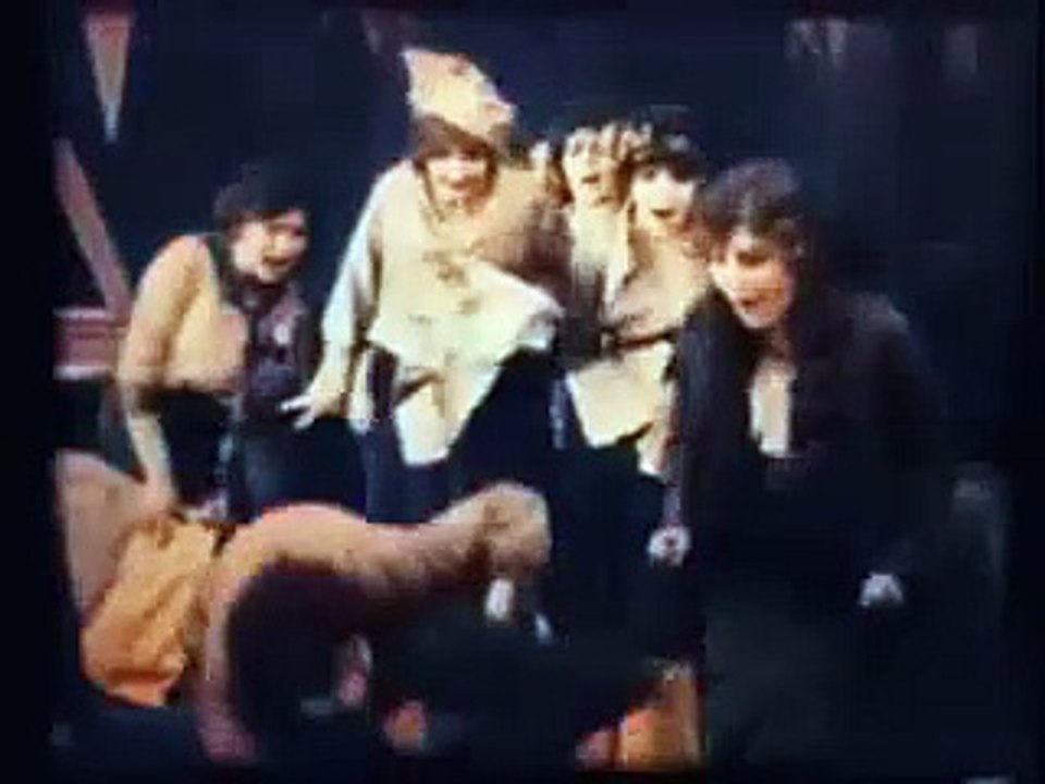 A Helpful Sisterhood (1914) | एक मददगार भाईचारा | eine hilfsbereite Schwesternschaft | Colorized Ver