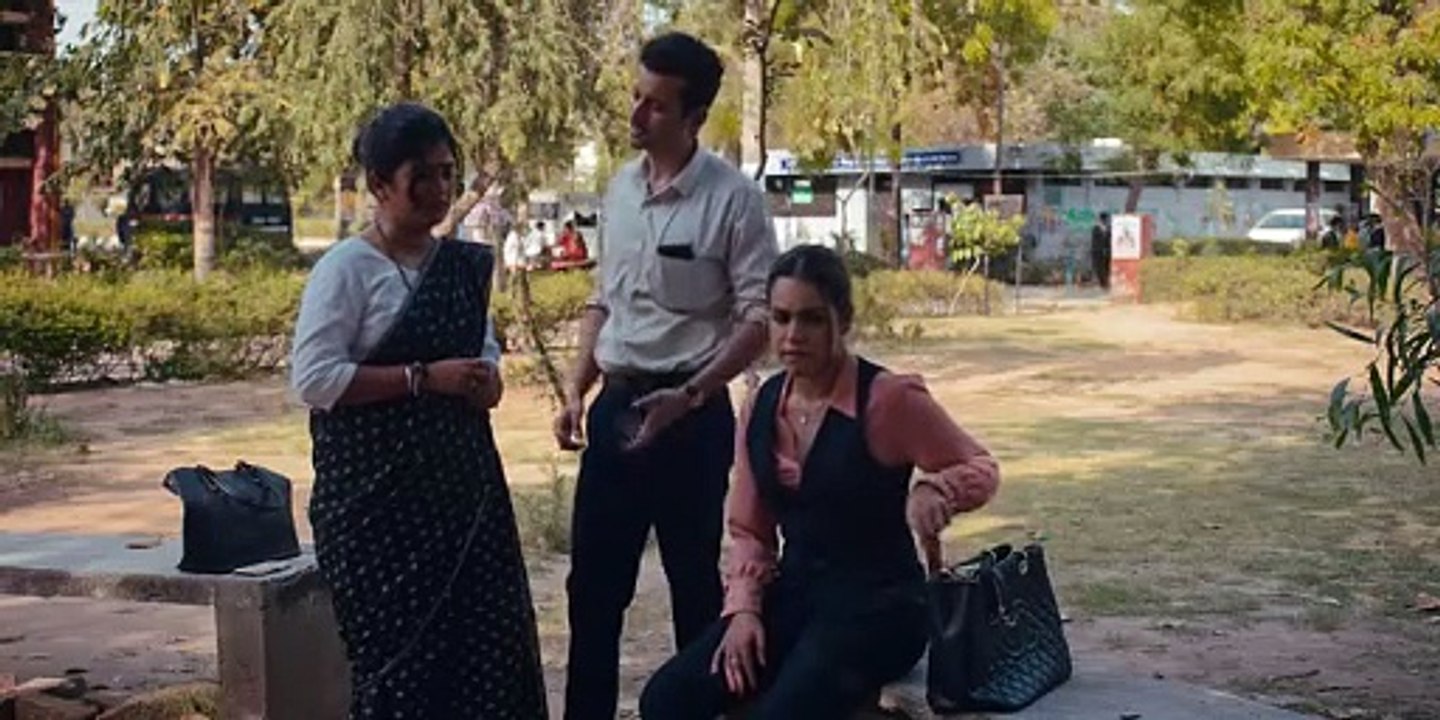 Maamla Legal Hai S01 E06