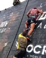 Les meilleures choses qui arrivent dans le monde de l'entreprise ne sont pas le résultat du travail d'un seul homme. C'est le travail de toute une équipe. #bonlundi #travailenequipe