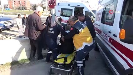 Elazığ’da pikap kamyonun altına girdi: 3 yaralı