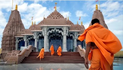 Abu Dhabi Mandir में उमड़ा आस्था का सैलाब, रविवार को 65 हजार से ज्यादा लोगों ने किए दर्शन