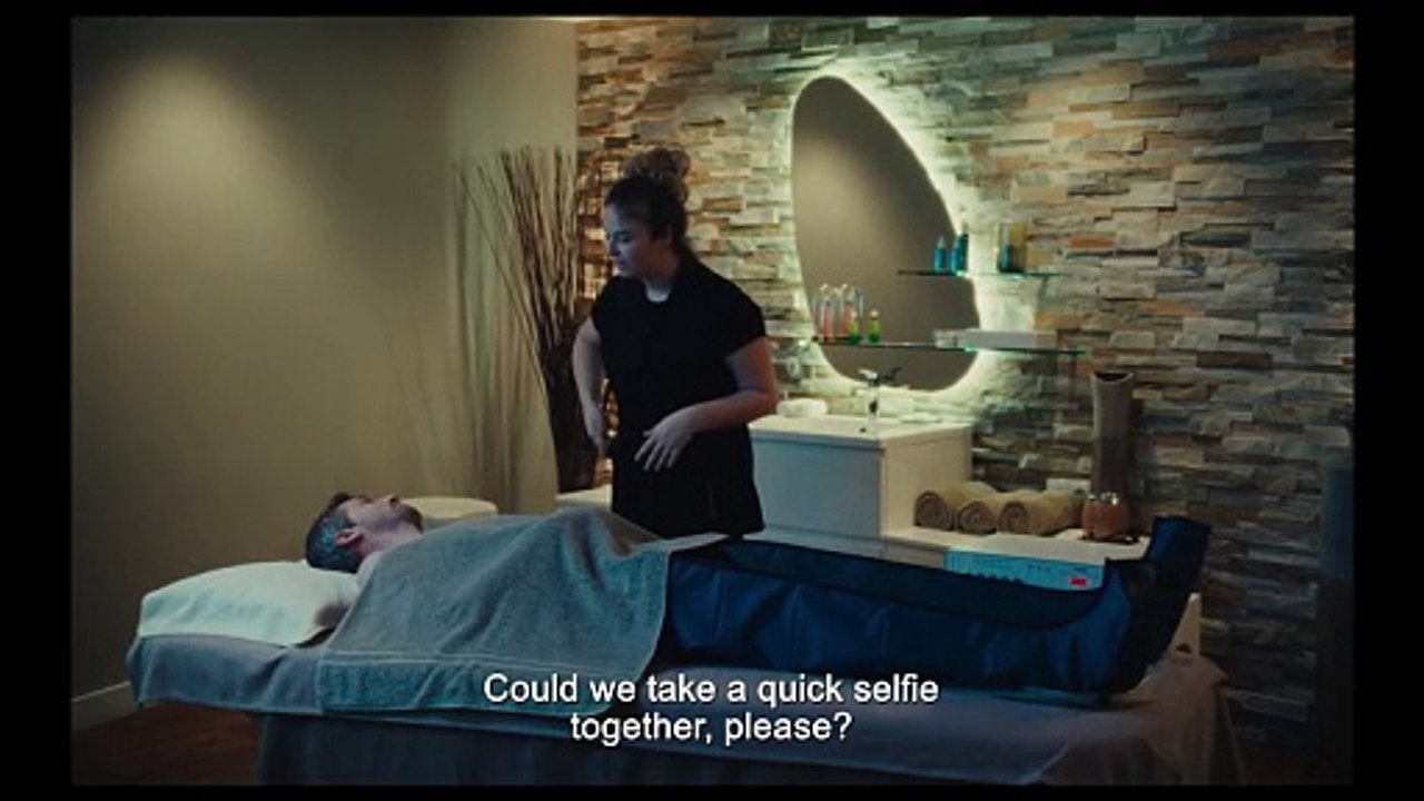 Zwischen uns das Leben Trailer OmeU