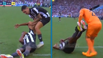 Brezilya'da oynanan Fluminense-Botafogo maçında ilginç anlar