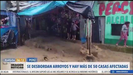 VIDEO: Rocas gigantes caen sobre dos camiones en Perú