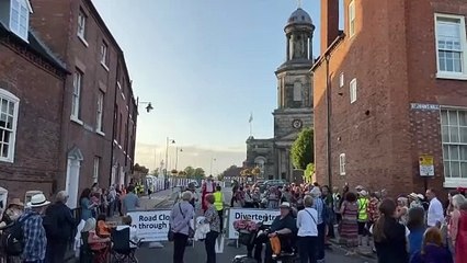 Town Crier announces Shrewsbury Flower Show cancellation after bomb scare