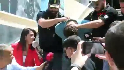 Köşe yazarının oğlunun öldürülmesi: Katilin internetteki aramaları dikkat çekti