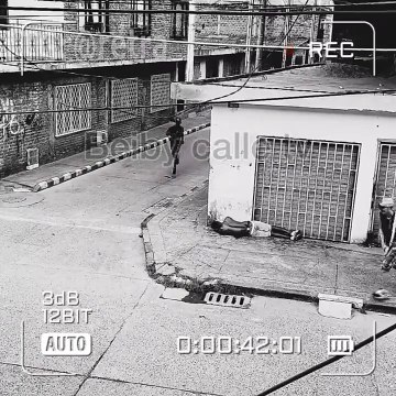 Il évite de se faire braquer en se faisant passer pour un SDF