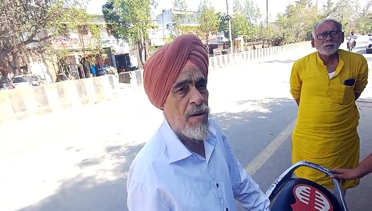 Ring Road 2, divider has become useless