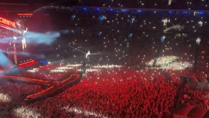 P!NK becomes a literal 'Glitter in the Air' as she takes flight during concert