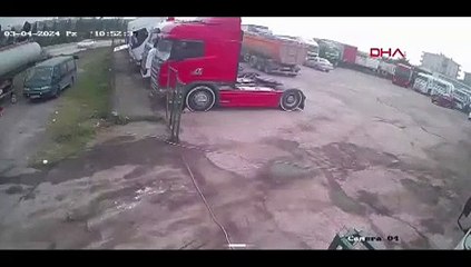 Ataşehir'de akaryakıt tankerinde patlama: 2 kişi hayatını kaybetti, 2 kişi yaralandı