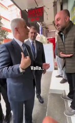 Ticaret Bakanı Ömer Bolat'a 'kaçak çay' ikramı