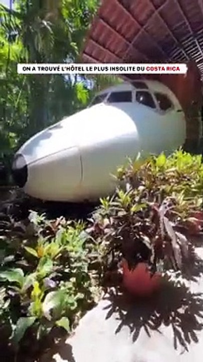 Dormir dans le Cockpit d’un Boeing 727 au Costa Rica 
