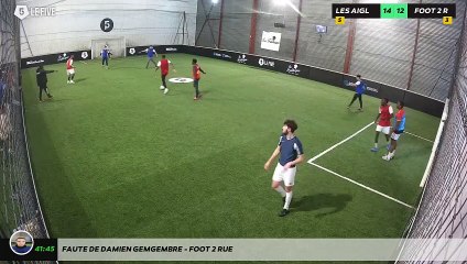 Faute de Damien GEMGEMBRE - FOOT 2 RUE