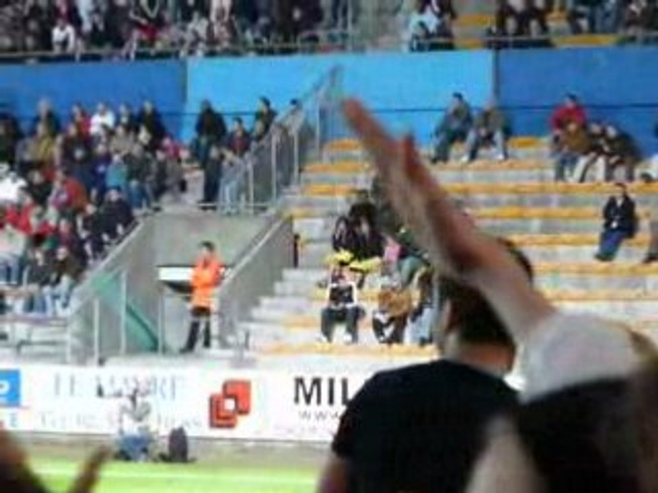 HAC - Angers 3-2 ( Tous ensemble nous allons chanter )