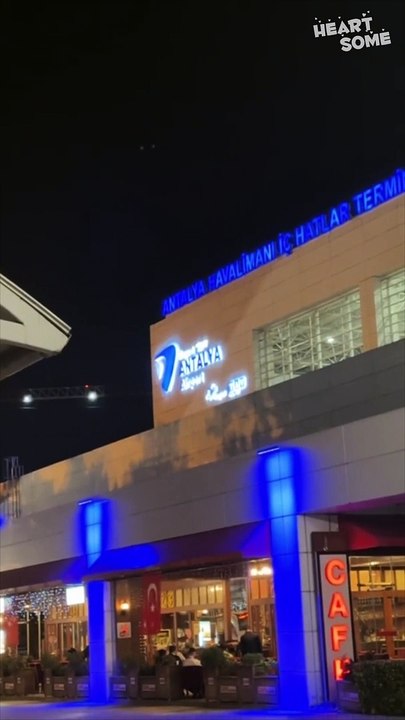 Heartwarming Surprise | Best Friend Reunion at Batman Wedding #bff