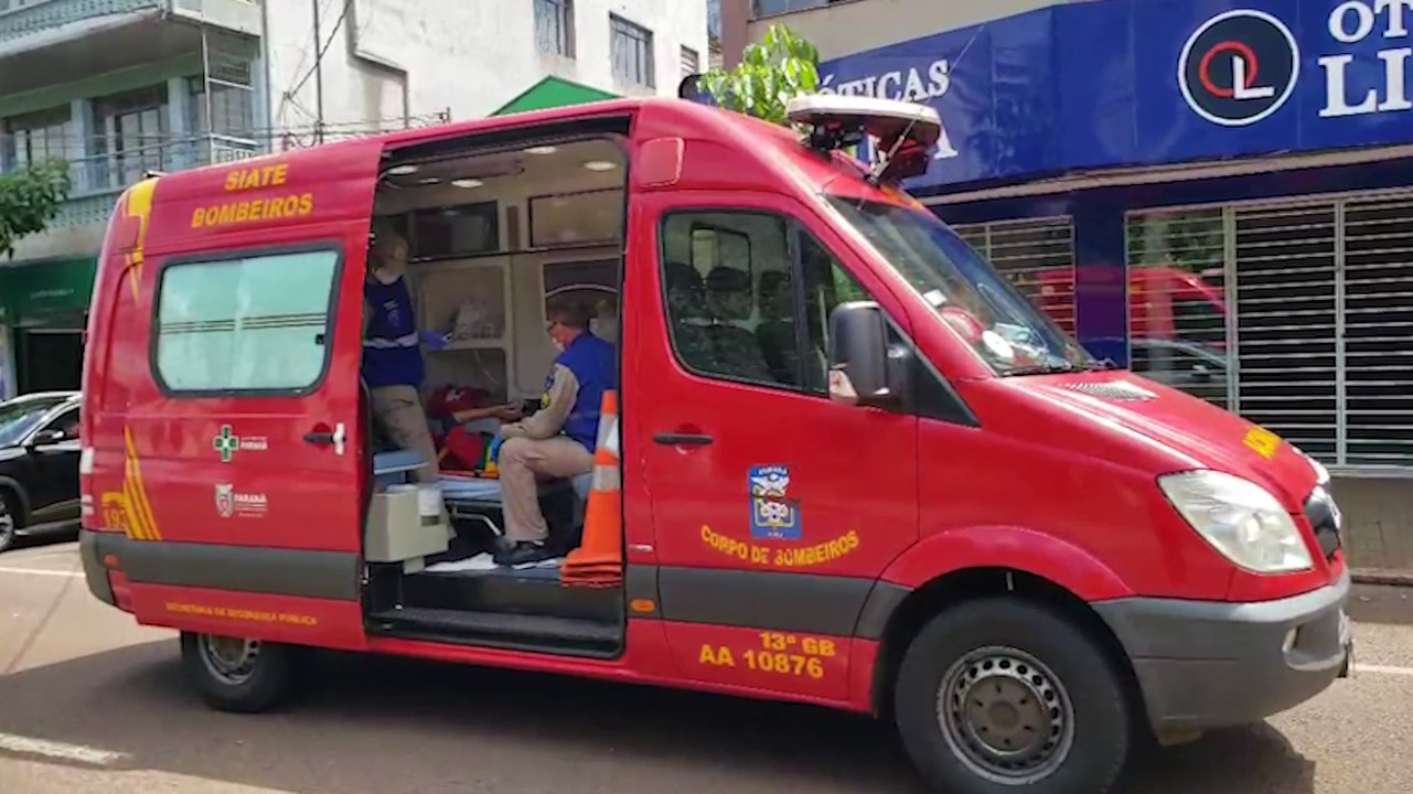 Motociclista fica ferida em acidente na Rua Rio Grande do Sul