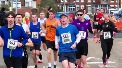 Eastbourne Half Marathon in 130 pictures