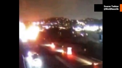 Traumaattinen onnettomuus Nashvillessä: Pienkone putosi vilkkaalle tiestölle 🚗