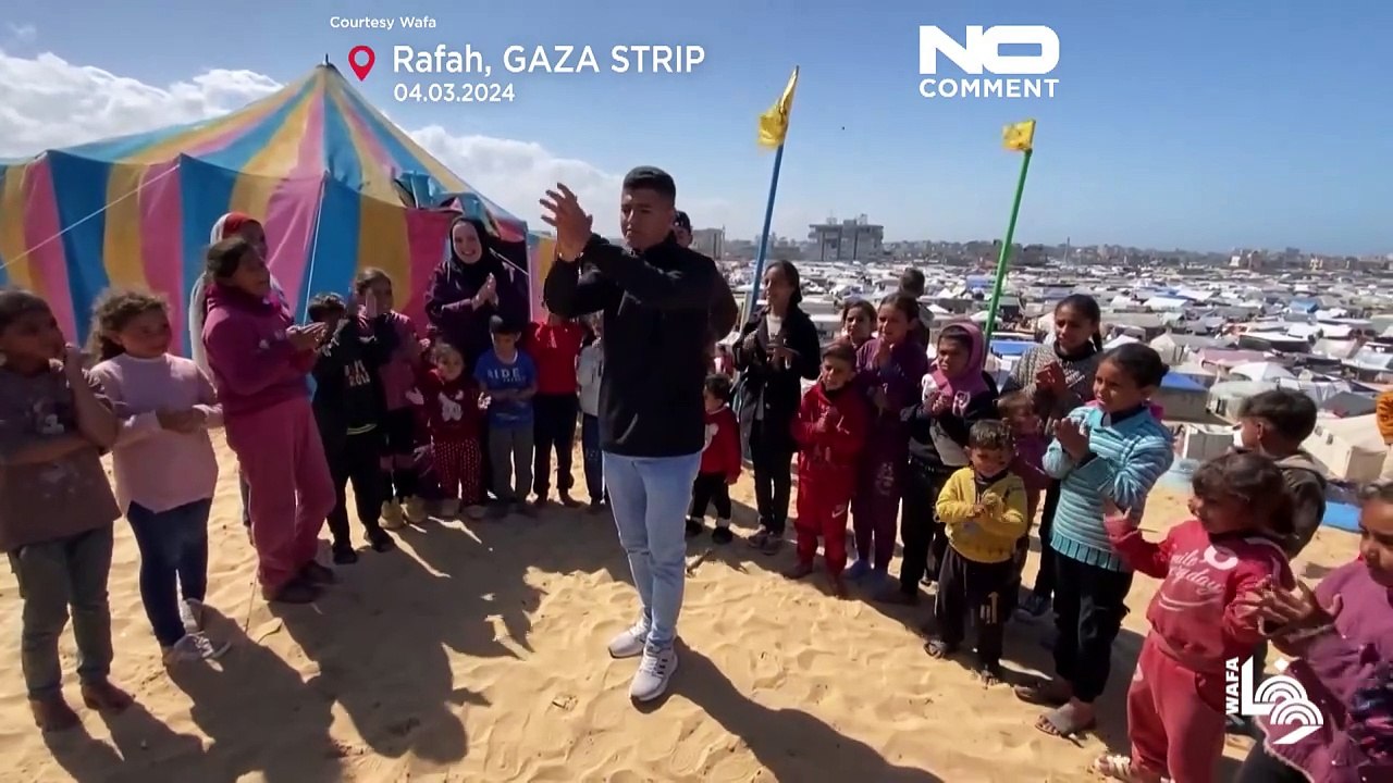 Kinder in Gaza aufheitern: Gemeinsames Singen und Drachenfliegen