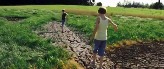 Filme Boa Noite Mamãe 2016 - Dublado