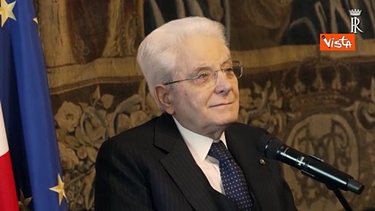 Mattarella: Quando Presidente promulga legge non la fa propria, fa il suo dovere