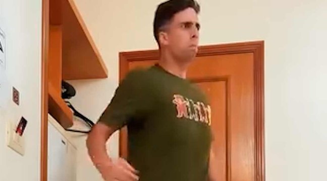 Video: Tanssija tekee niin täydellisiä robottiliikkeitä, että internetin käyttäjät epäilivät, onko hän todellinen