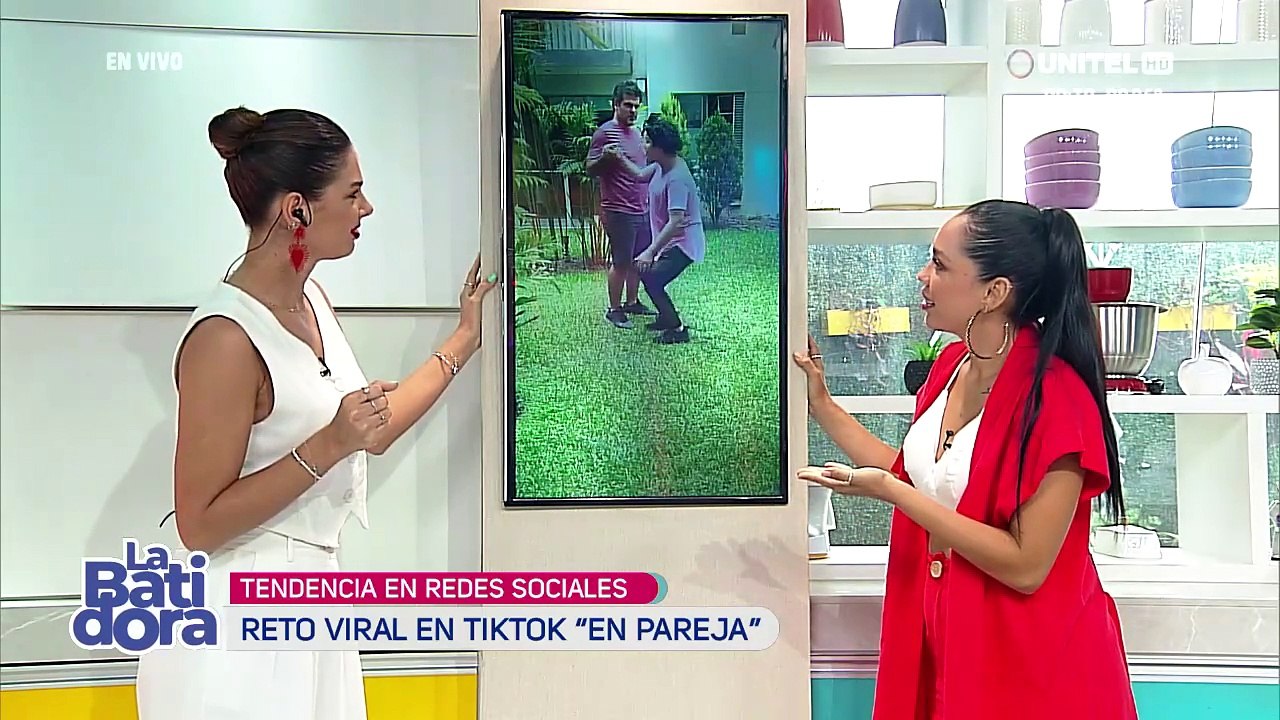 Moira Armella se cae en pleno programa de La Batidora al hacer un reto con Kerley Lindenmayr