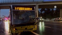 Beykoz’da özel halk otobüsü ile sebze yüklü kamyon çarpıştı