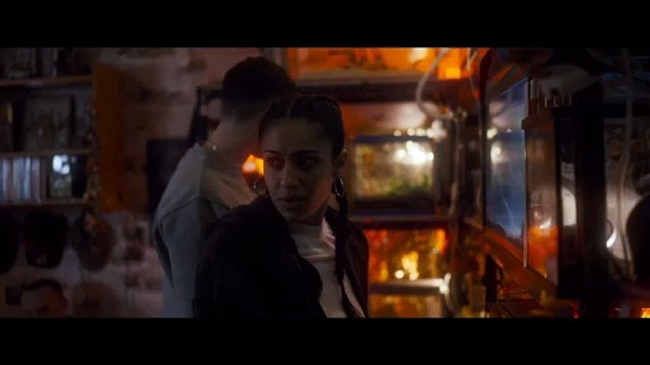 Spiders - Ihr Biss ist der Tod Trailer OmeU