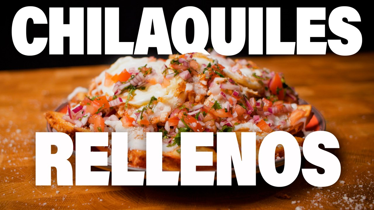 CHILAQUILES RELLENOS con HUEVOS FRITOS. El desayuno de los campeones