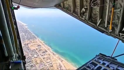 Fransa Gazze'ye havadan yardım bıraktı!