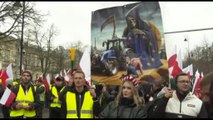 Migliaia di agricoltori polacchi in piazza contro le misure Ue