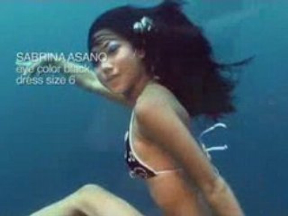 Underwatermodel Sabrina Underwater