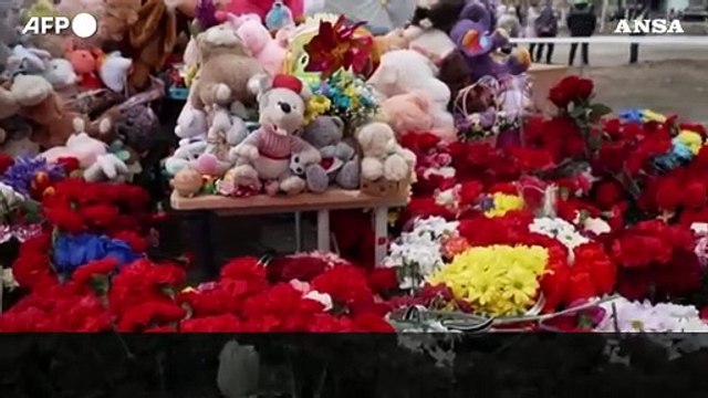 Ucraina, Zelensky e Mitsotakis rendono omaggio alle vittime dell'attacco di Odessa