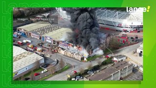 Jogo na Inglaterra é adiado por incêndio próximo ao estádio