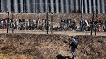 La dura travesía de tres hermanos mexicanos que intentaron cruzar la frontera de México - EE. UU. para buscar a su mamá