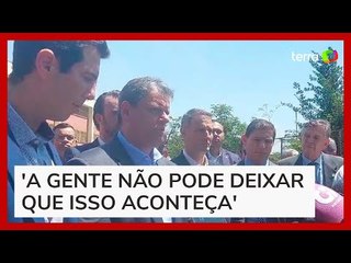 'Sentimento de frustração', diz Tarcísio ao visitar escola alvo de ataque em São Paulo