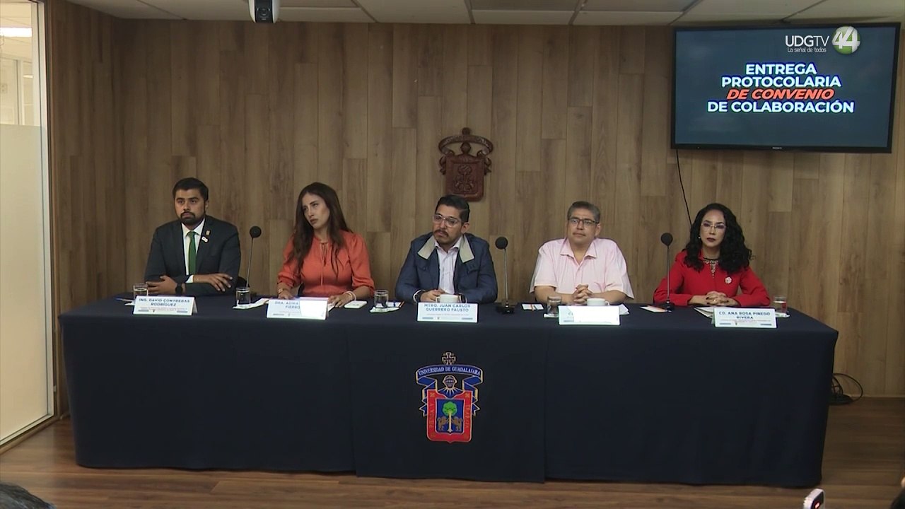 Firma convenios UdeG con colegios de profesiona...