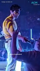 Jonas Brothers play the Bluey theme tune at Brisbane show