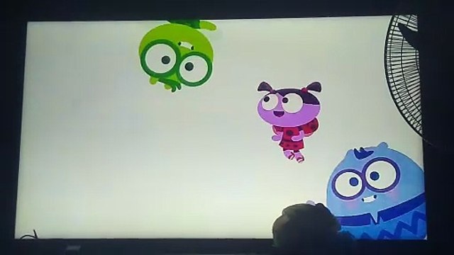 Lu and the Bally Bunch Intro (Latin American Spanish)