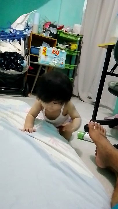 Wag ka lalapit