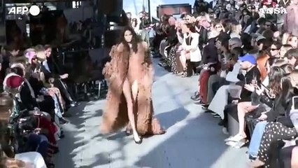 Fashion week a Parigi, la collezione 100% vegana di Stella McCartney