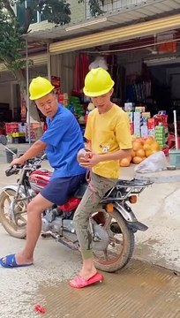 It seems that Brother Wang doesn’t like drinking water, don’t ask me how I know #i heard that posting it the second time will make you popular #sandsculpture #funny