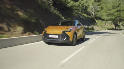 Toyota C-HR Plug-in Hybrid 220 - A concept car for the road, with a dual DNA